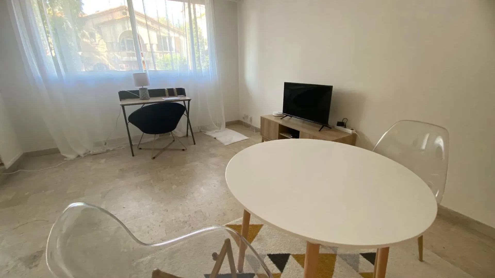 1 Bedroom Apartment - Close To The Beach Αντίμπ Γαλλία
