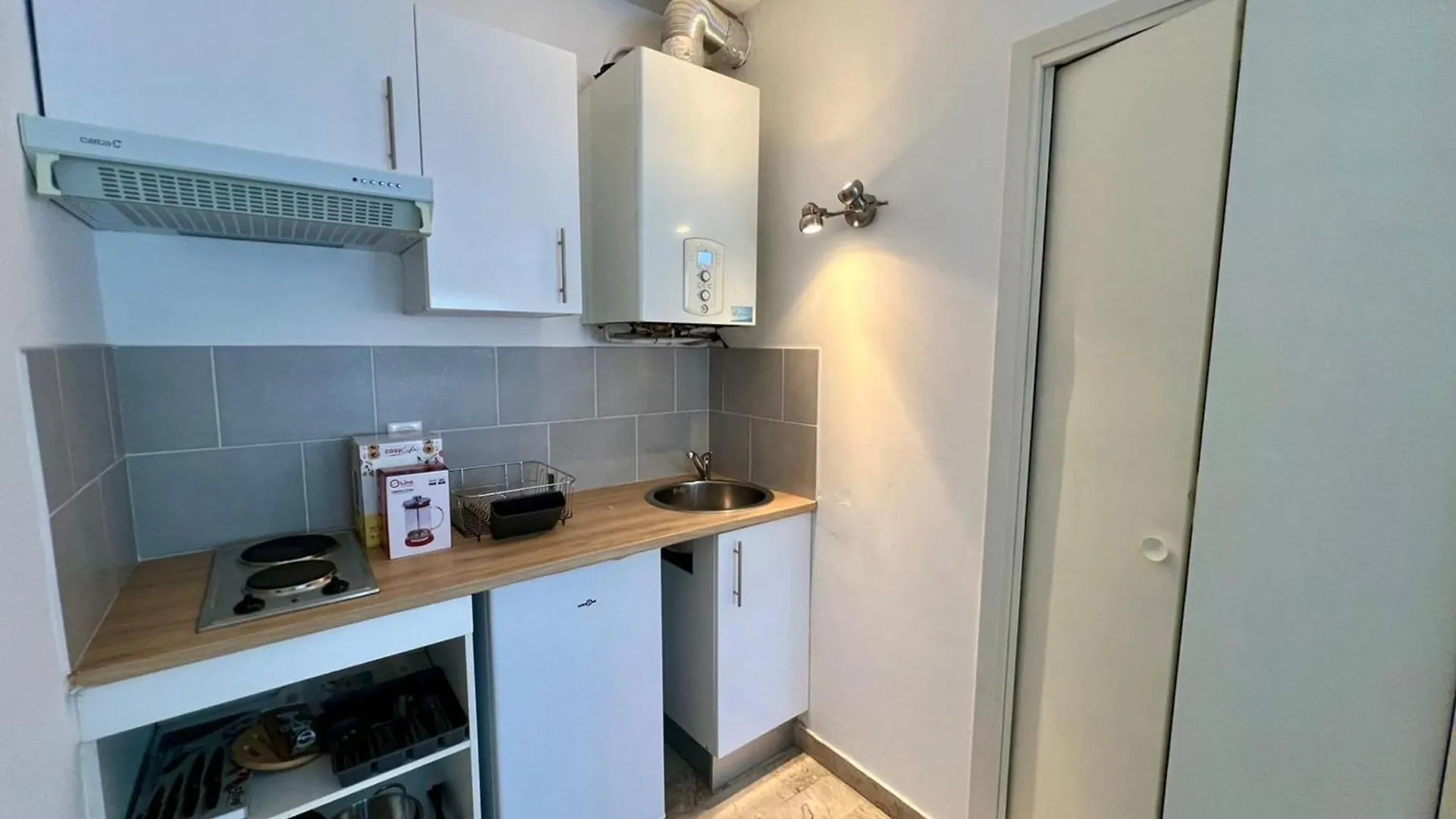 1 Bedroom Apartment - Close To The Beach Αντίμπ